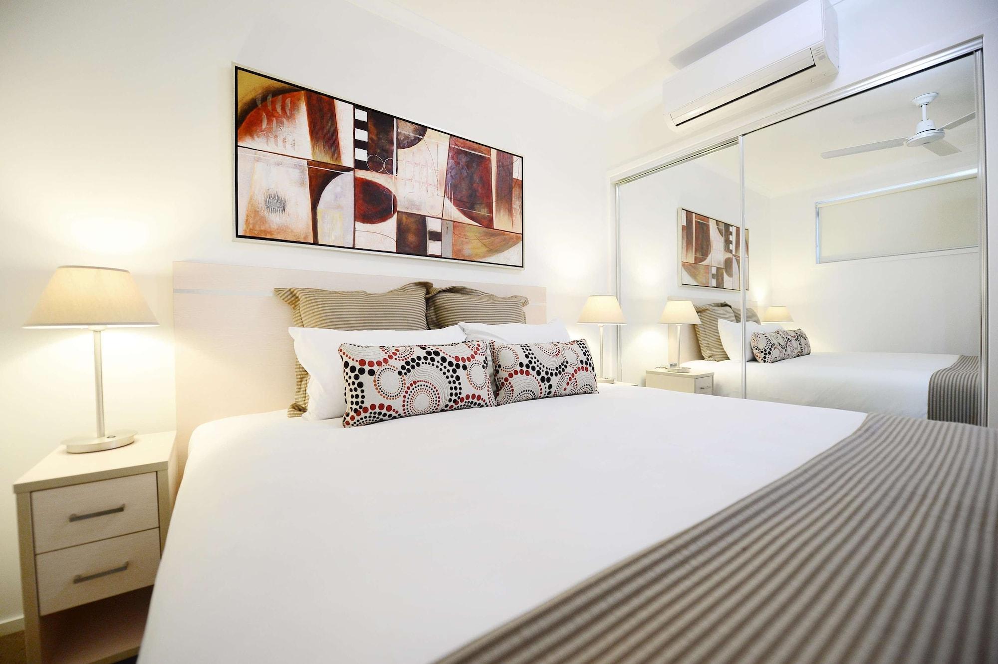 Oaks Moranbah Suites Exterior photo